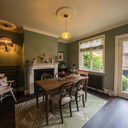 Holiday home Treblenick House *