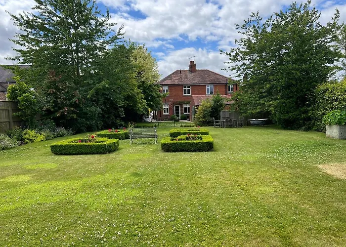 Сasa de vacaciones Treblenick House *